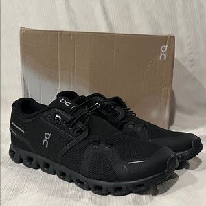 On Cloud Running size 11